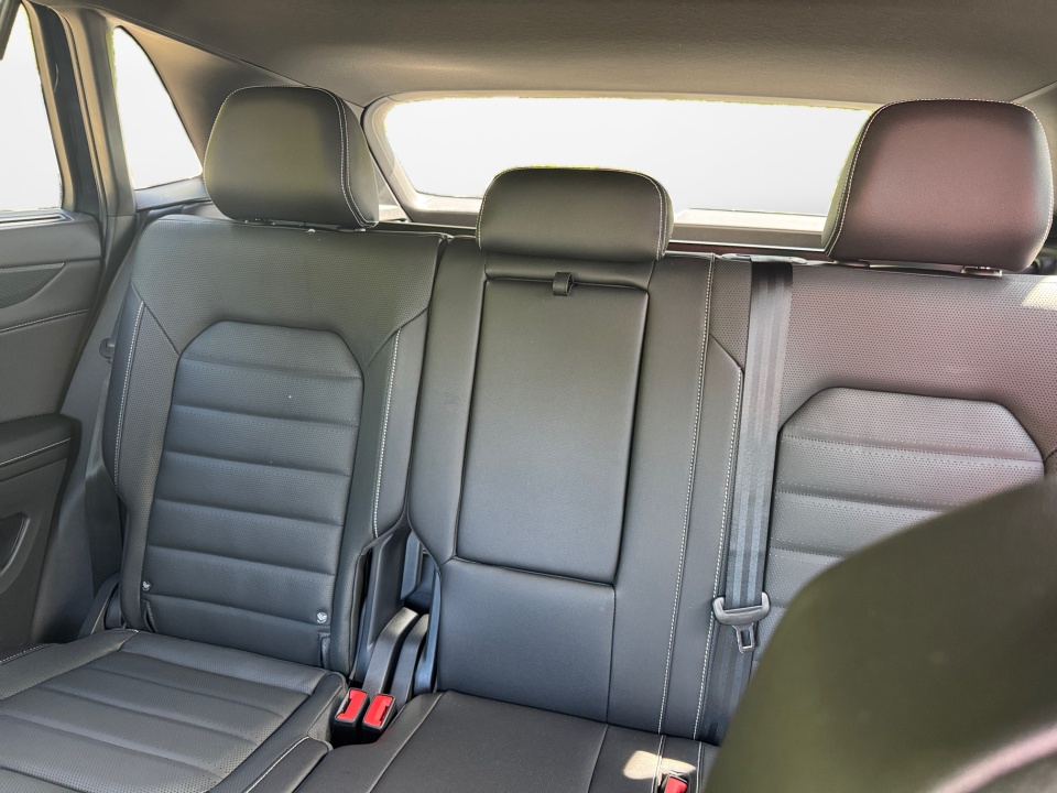 1V2KC2CA8TC205731 2026 Volkswagen Atlas Cross Sport 2.0T SE w/Technology