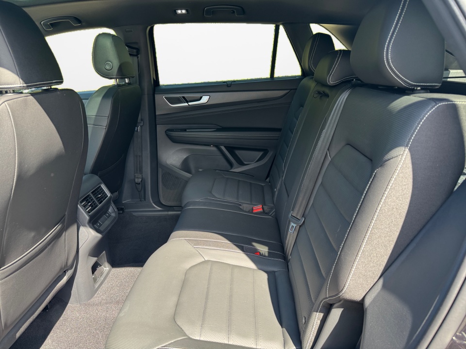 1V2KC2CA8TC205731 2026 Volkswagen Atlas Cross Sport 2.0T SE w/Technology