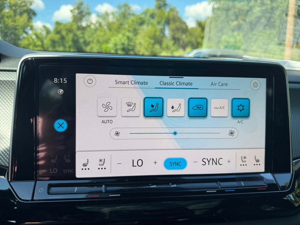 1V2KC2CA8TC205731 2026 Volkswagen Atlas Cross Sport 2.0T SE w/Technology