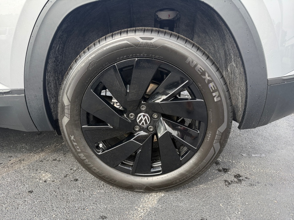 1V2KC2CA9TC227186 2026 Volkswagen Atlas Cross Sport SE with Technology