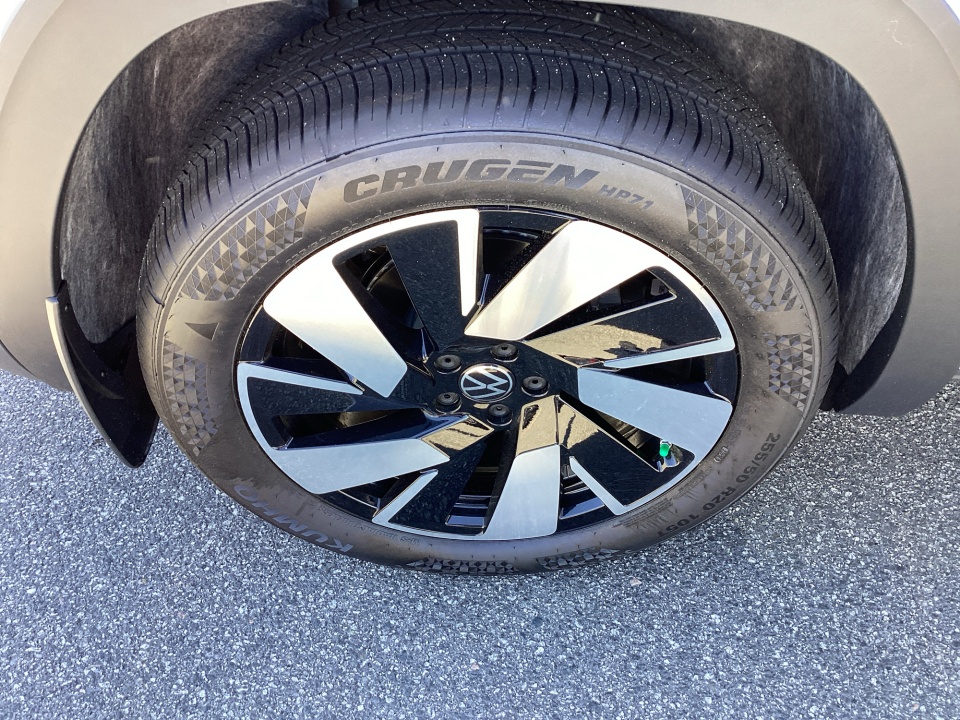 1V2KC2CAXTC221607 2026 Volkswagen Atlas Cross Sport SE with Technology