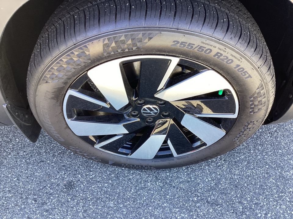 1V2KC2CAXTC221607 2026 Volkswagen Atlas Cross Sport SE with Technology