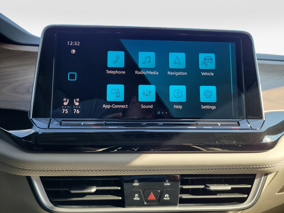 1V2KN2CA0TC535969 2026 Volkswagen Atlas SE with Technology