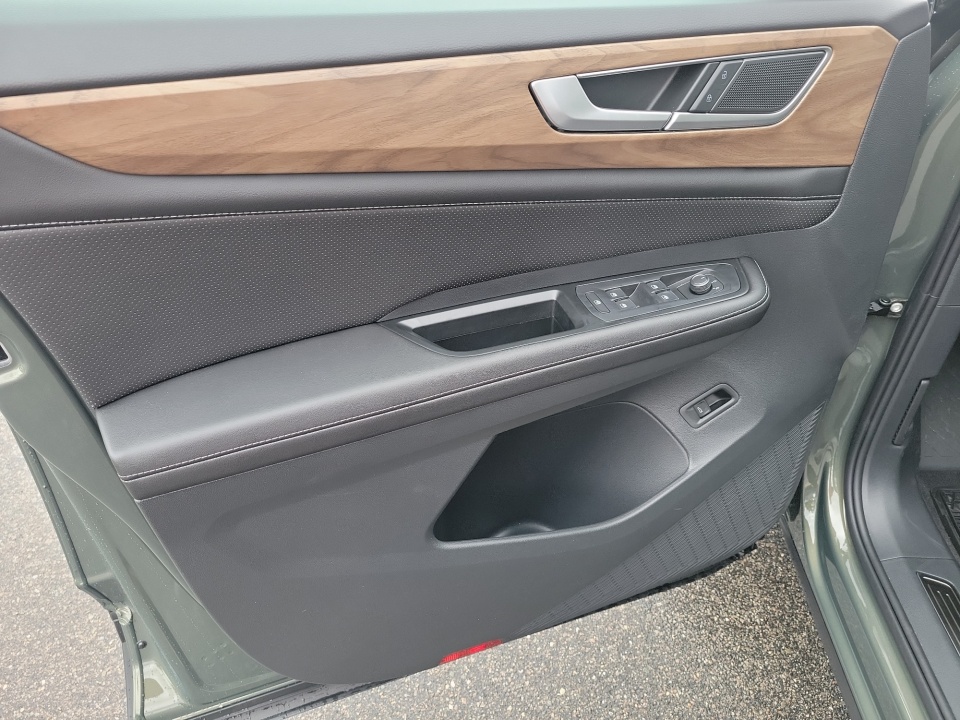 1V2KN2CA0TC537219 2026 Volkswagen Atlas SE with Technology