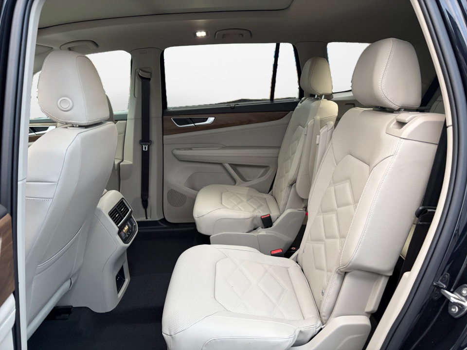 1V2KN2CA0TC541450 2026 Volkswagen Atlas SE with Technology