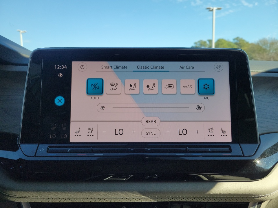 1V2KN2CA1TC539318 2026 Volkswagen Atlas SE with Technology