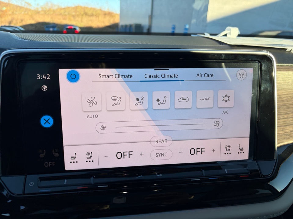 1V2KN2CA2TC504660 2026 Volkswagen Atlas 2.0T SE w/Technology