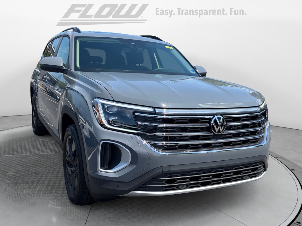 new 2026 Volkswagen Atlas SE with Technology