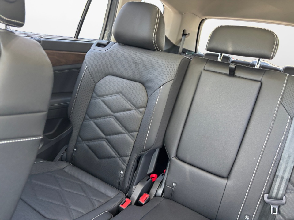 1V2KN2CA3TC582123 2026 Volkswagen Atlas SE with Technology
