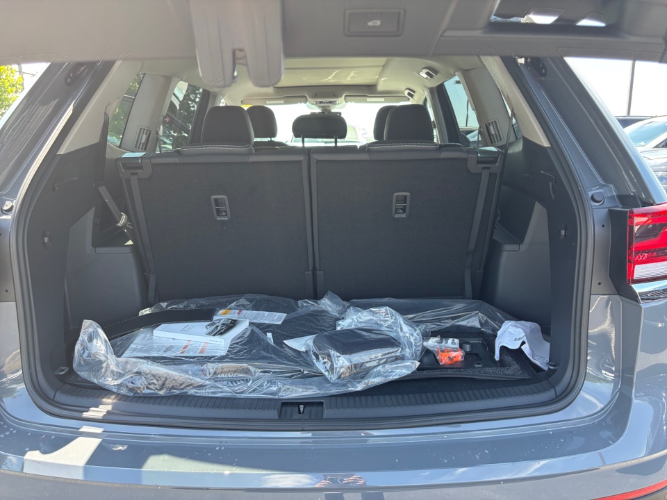 1V2KN2CA3TC582123 2026 Volkswagen Atlas SE with Technology