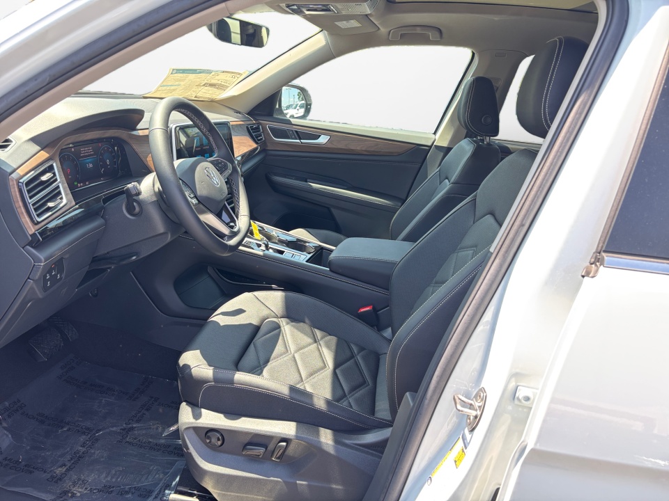 1V2KN2CA4TC561510 2026 Volkswagen Atlas SE with Technology