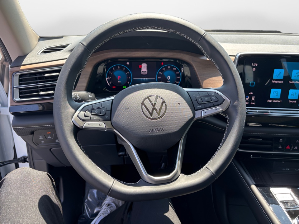 1V2KN2CA4TC561510 2026 Volkswagen Atlas SE with Technology