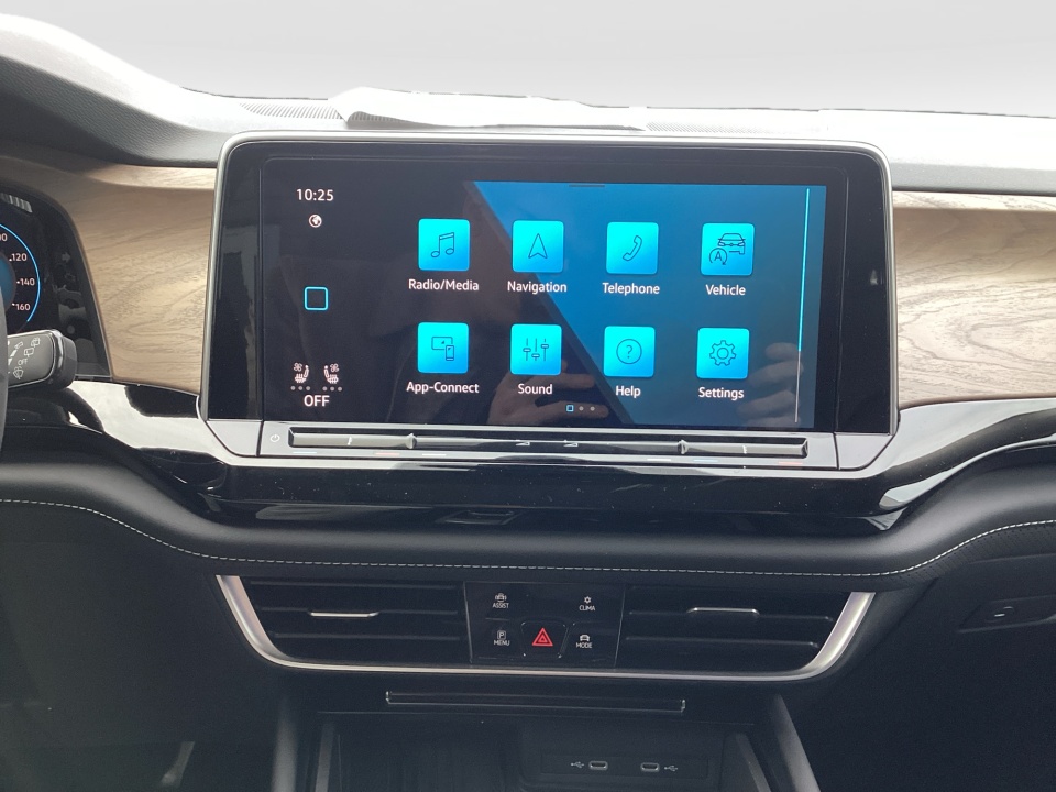 1V2KN2CA6TC536723 2026 Volkswagen Atlas SE with Technology