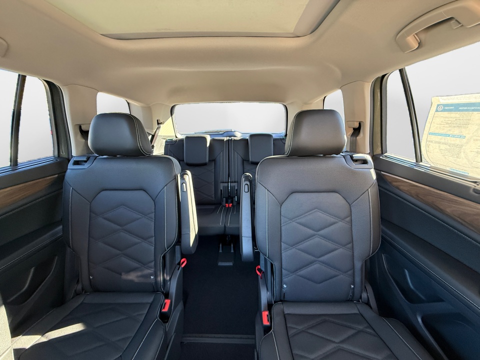 1V2KN2CA7TC529490 2026 Volkswagen Atlas SE with Technology