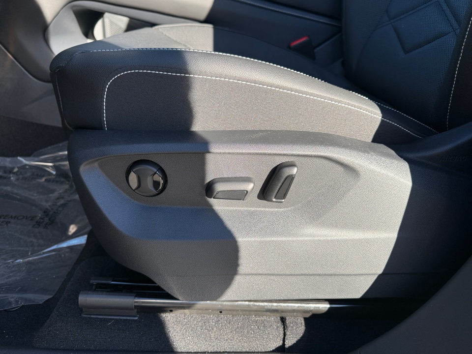 1V2KN2CA7TC529490 2026 Volkswagen Atlas SE with Technology