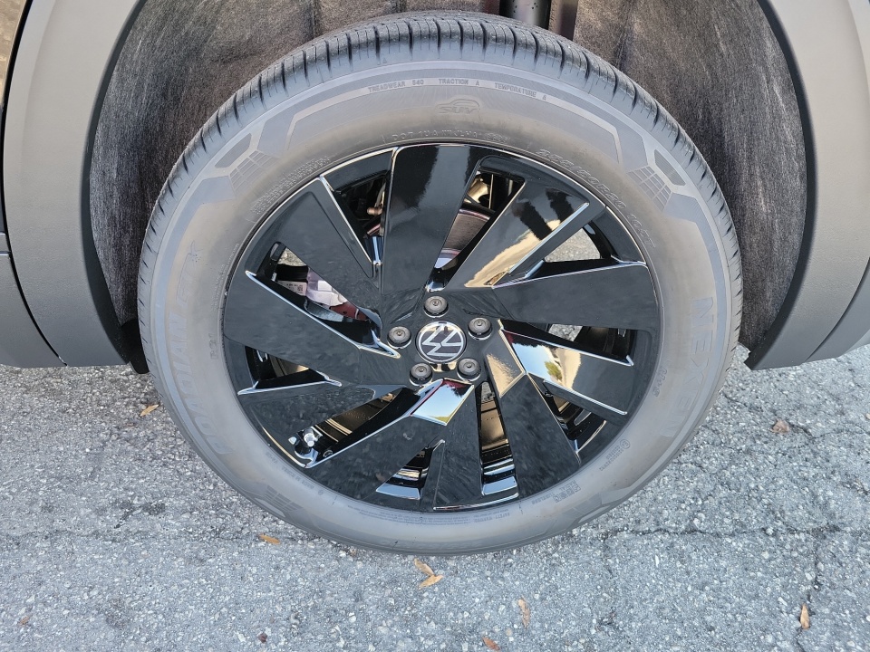 1V2KN2CA8TC533435 2026 Volkswagen Atlas SE with Technology