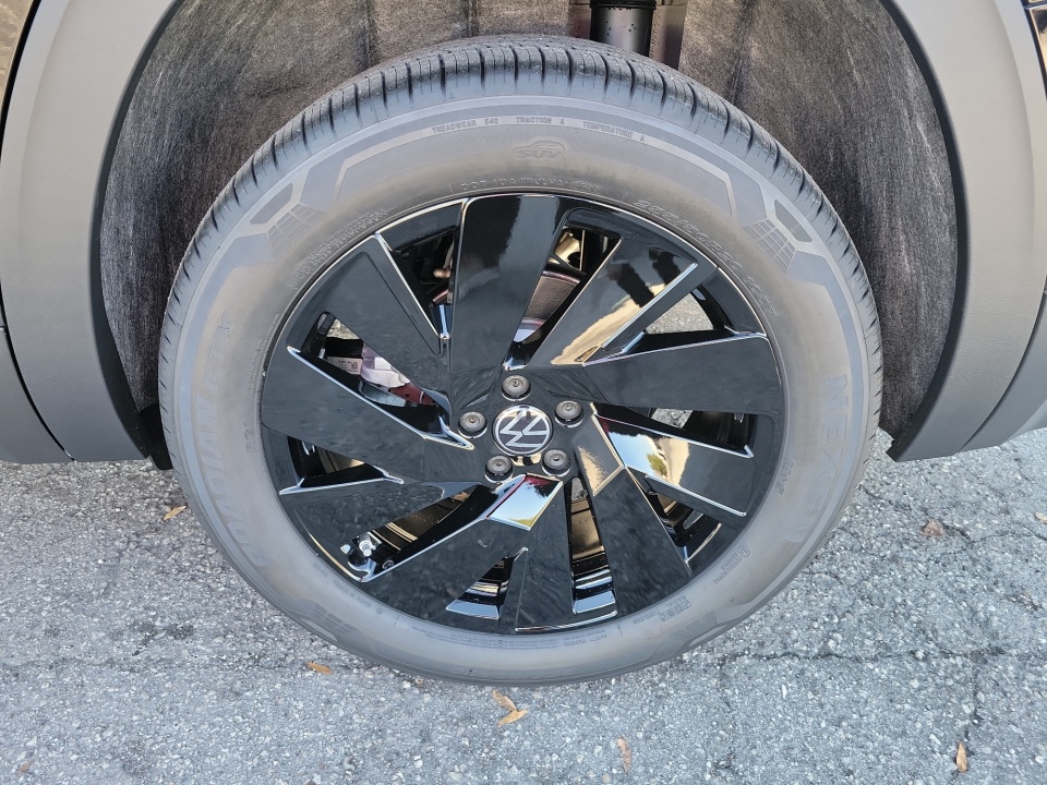 1V2KN2CA8TC533435 2026 Volkswagen Atlas SE with Technology