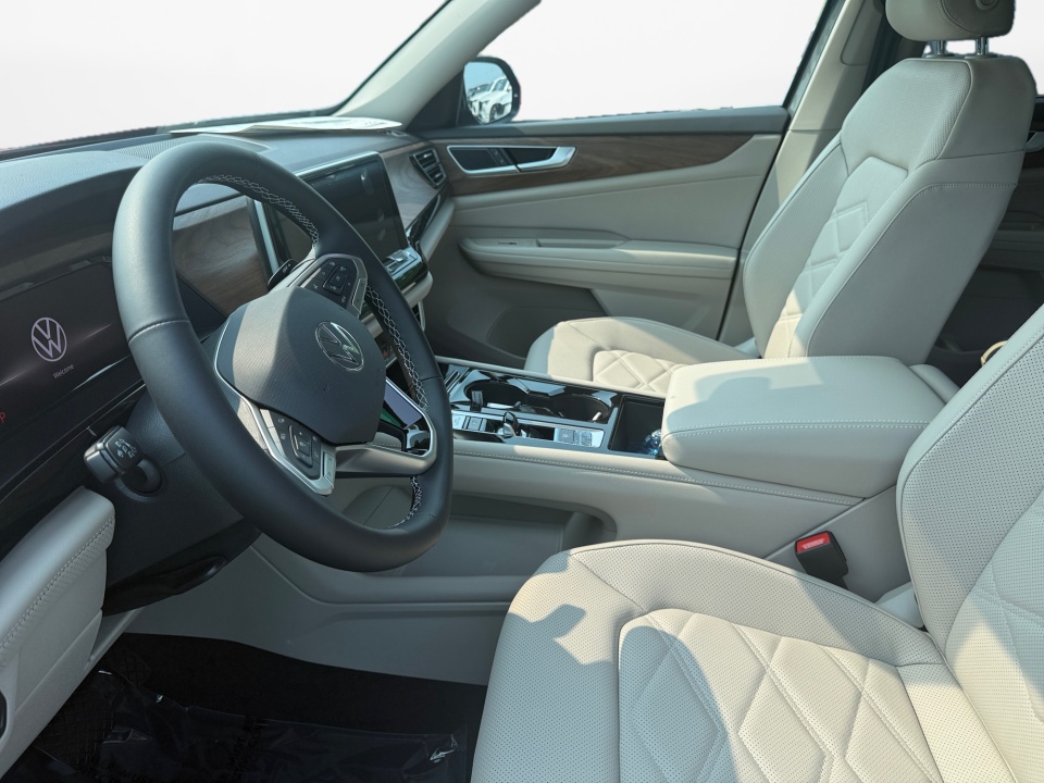 1V2KN2CA8TC581498 2026 Volkswagen Atlas SE with Technology