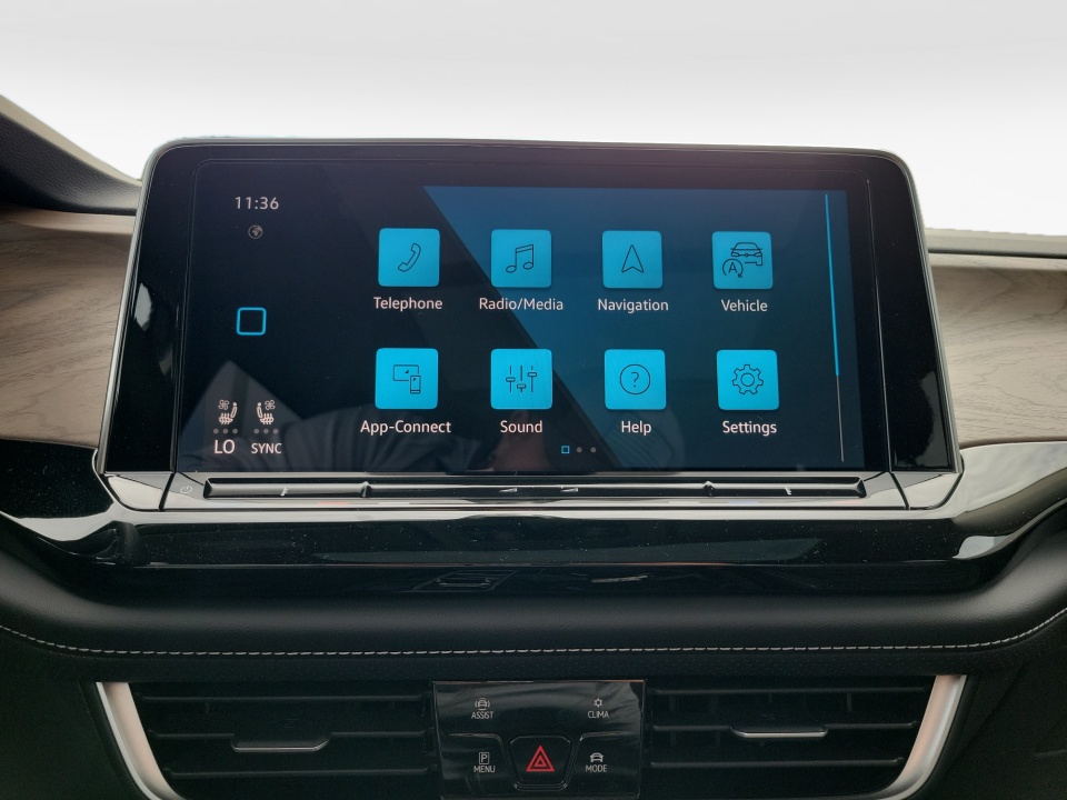 1V2KN2CA9TC536697 2026 Volkswagen Atlas SE with Technology