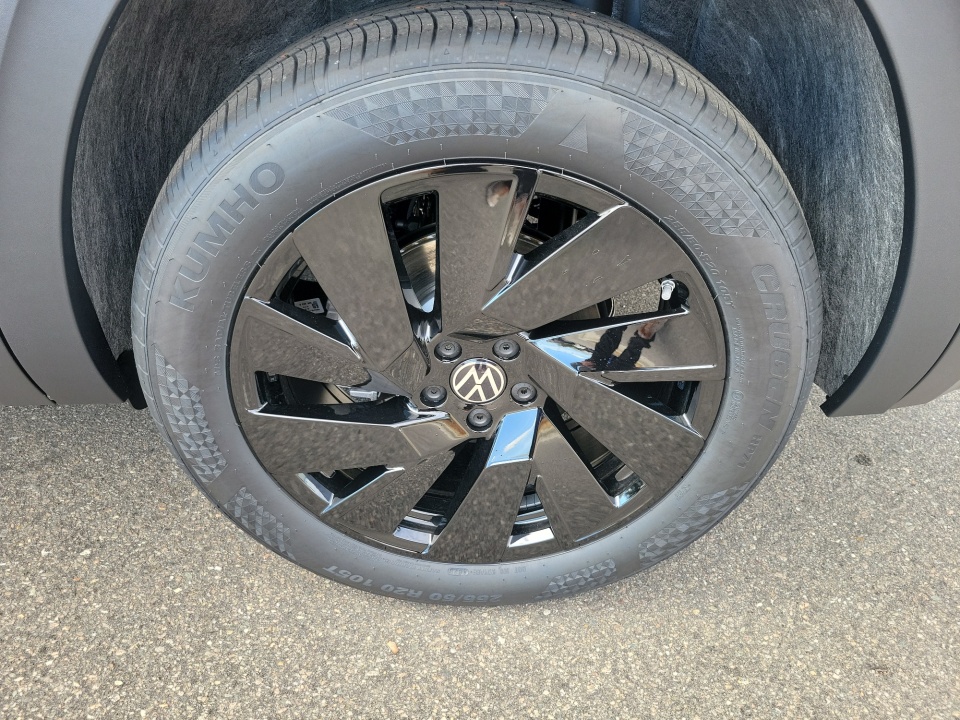 1V2KN2CA9TC536697 2026 Volkswagen Atlas SE with Technology