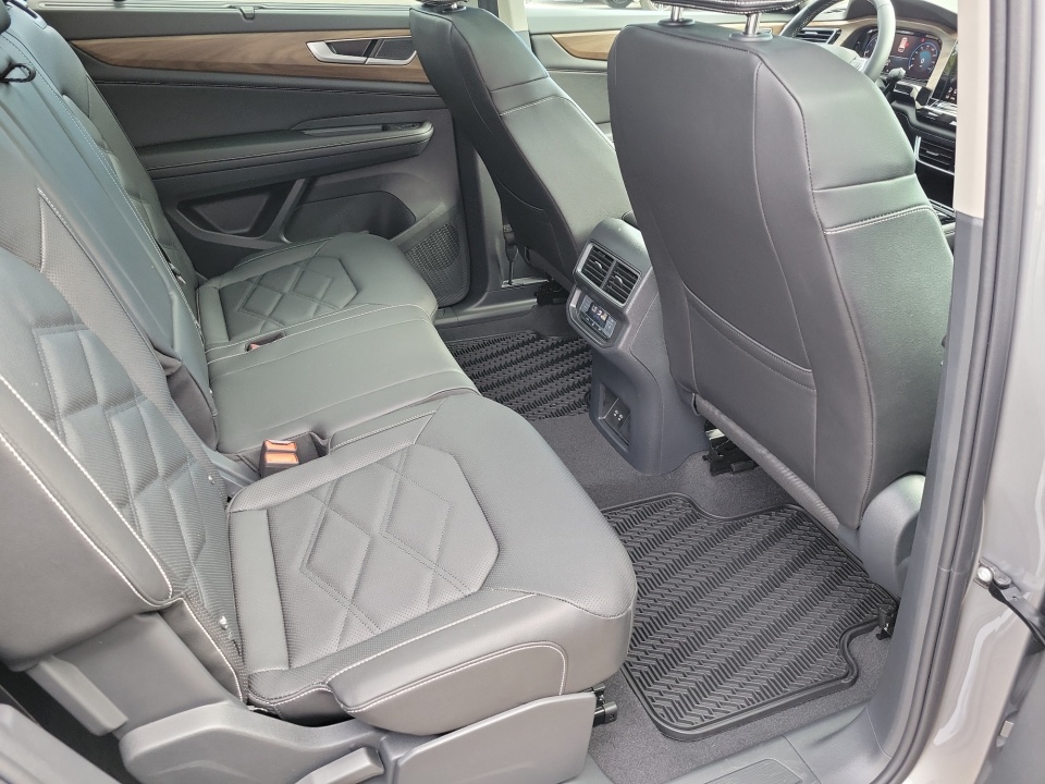 1V2KN2CA9TC536697 2026 Volkswagen Atlas SE with Technology