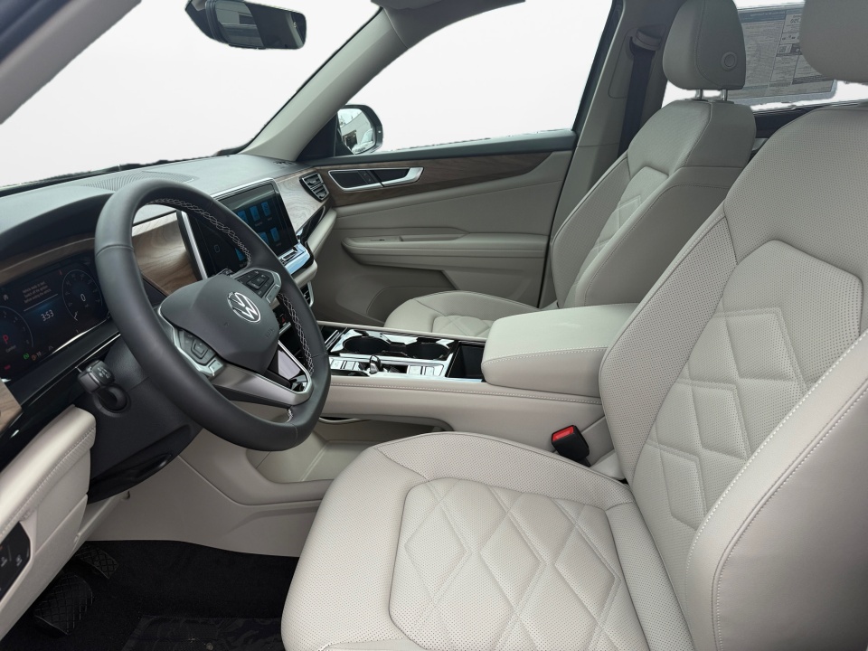 1V2KN2CA9TC584393 2026 Volkswagen Atlas SE with Technology