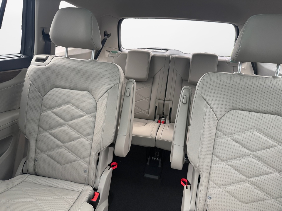 1V2KN2CA9TC584393 2026 Volkswagen Atlas SE with Technology