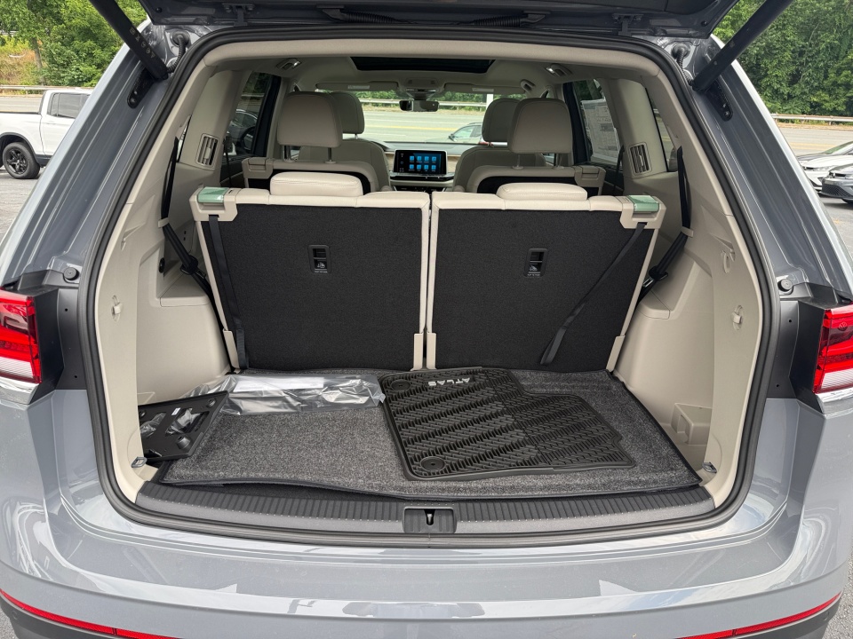 1V2KN2CA9TC584393 2026 Volkswagen Atlas SE with Technology