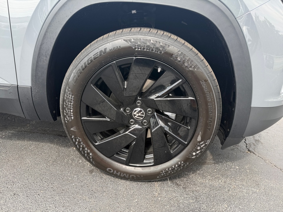 1V2KN2CA9TC584393 2026 Volkswagen Atlas SE with Technology