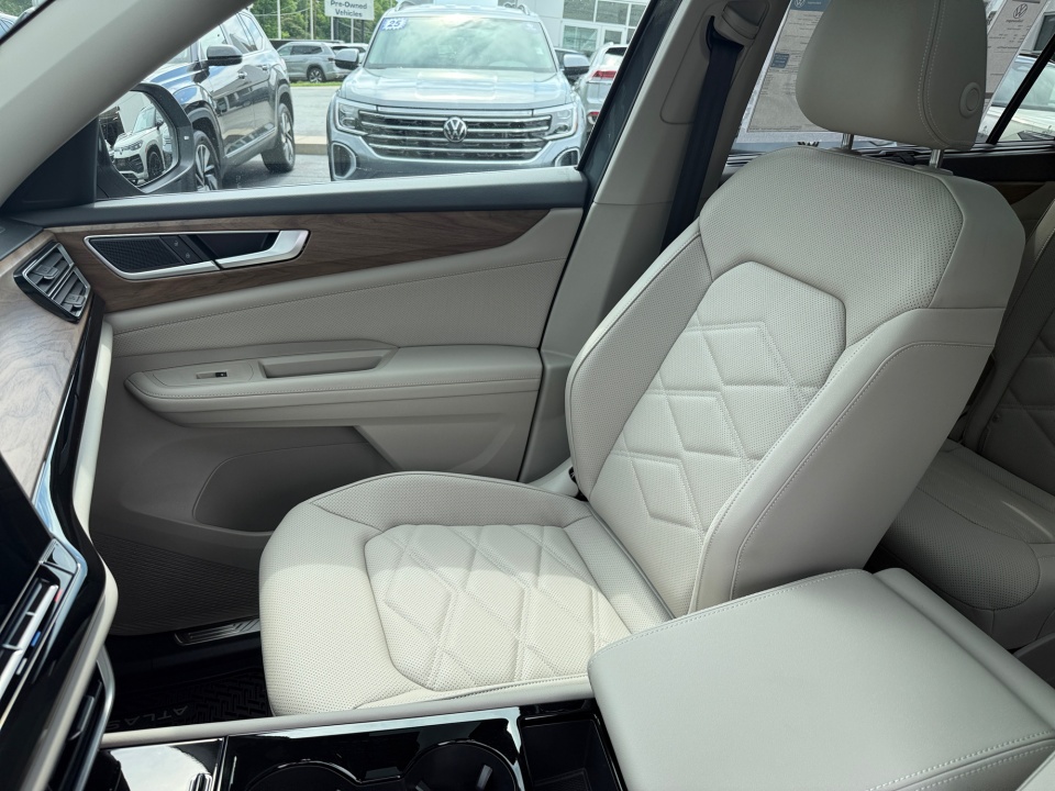 1V2KN2CA9TC584393 2026 Volkswagen Atlas SE with Technology