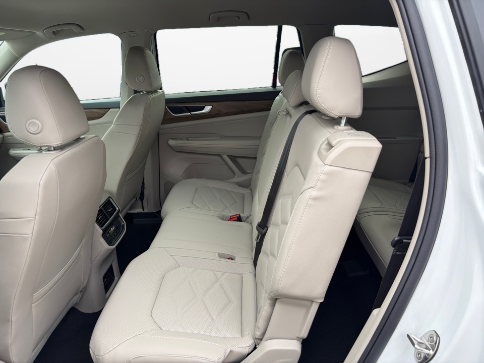 1V2LN2CA0TC535765 2026 Volkswagen Atlas SE