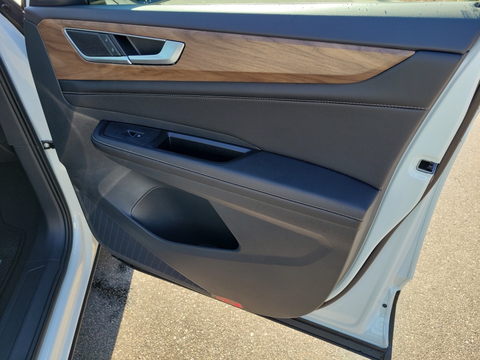 1V2LN2CA7TC535682 2026 Volkswagen Atlas SE