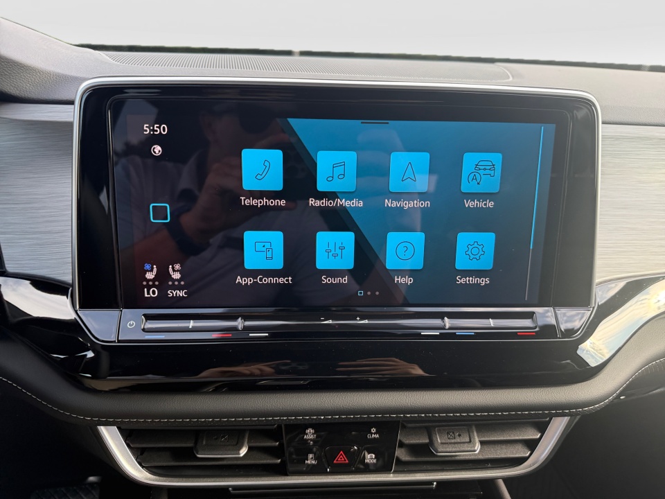 1V2WC2CA4TC229364 2026 Volkswagen Atlas Cross Sport SE with Technology