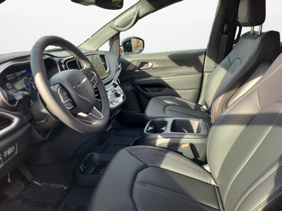 2C4RC1BG5TR177751 2026 Chrysler Pacifica Select