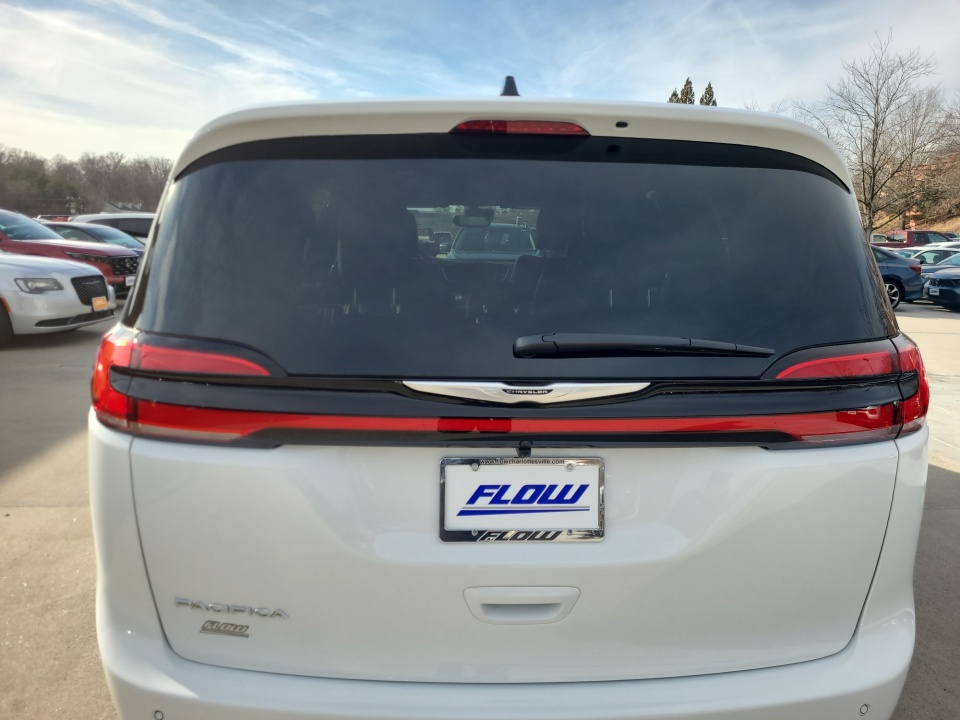 2C4RC1BG5TR177751 2026 Chrysler Pacifica Select