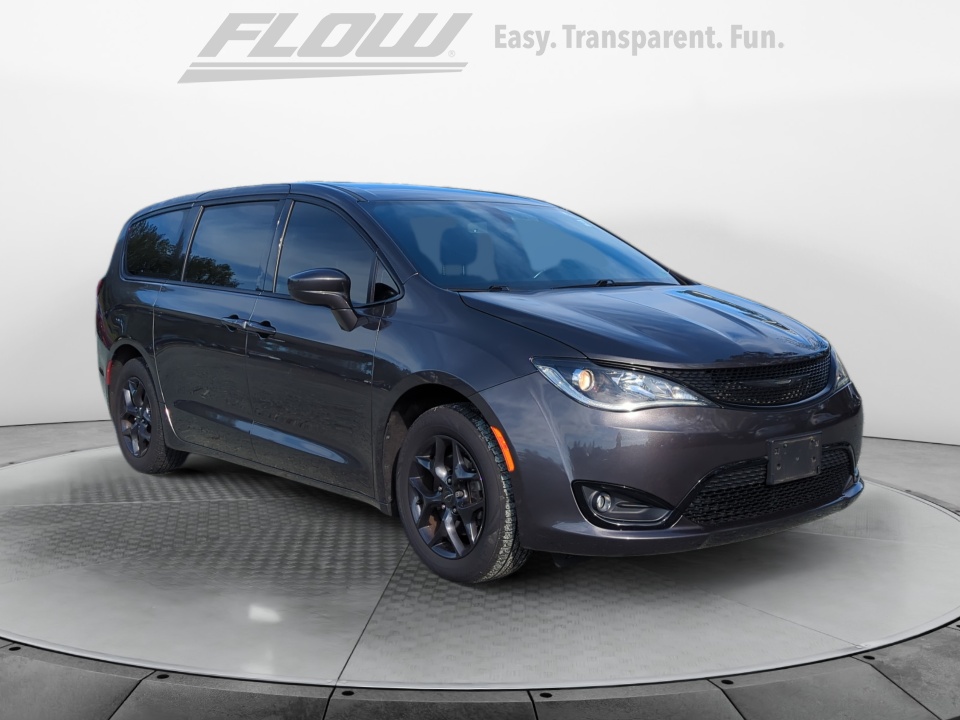 2020 Chrysler Pacifica Gris Minivan Tracción delantera Automática