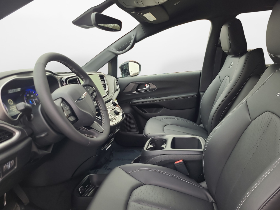 2C4RC3BG0TR203121 2026 Chrysler Pacifica Select AWD