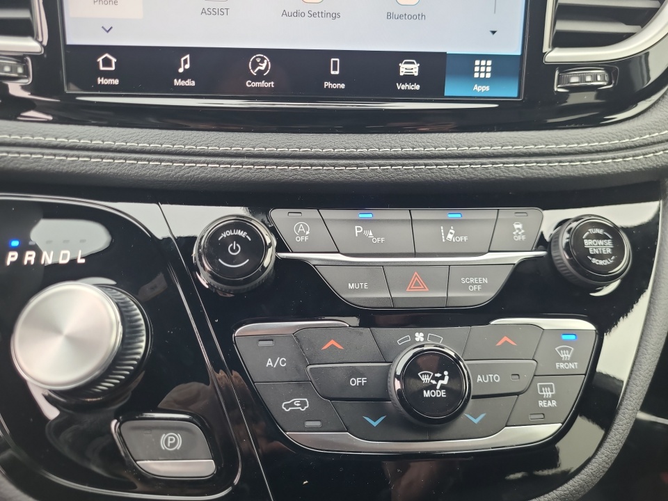 2C4RC3BG0TR203121 2026 Chrysler Pacifica Select AWD