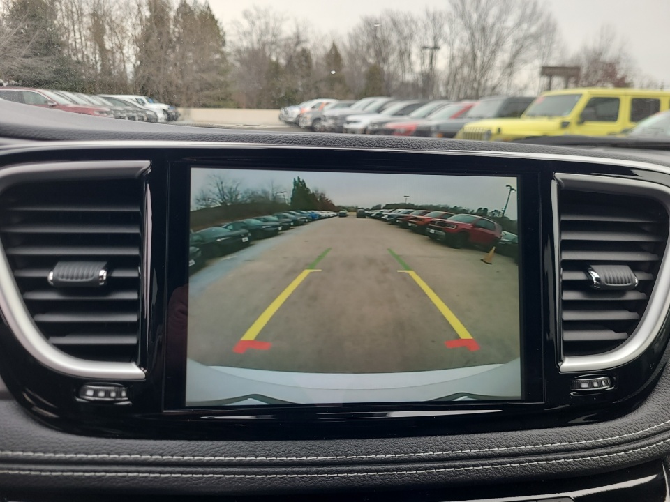 2C4RC3BG0TR203121 2026 Chrysler Pacifica Select AWD