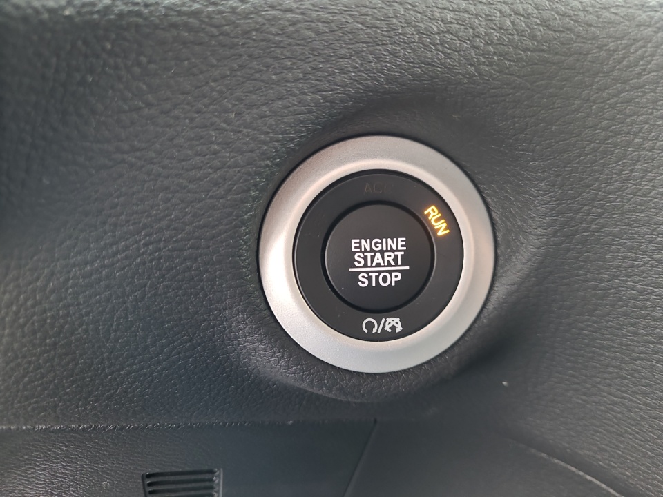 2C4RC3BG0TR203121 2026 Chrysler Pacifica Select AWD