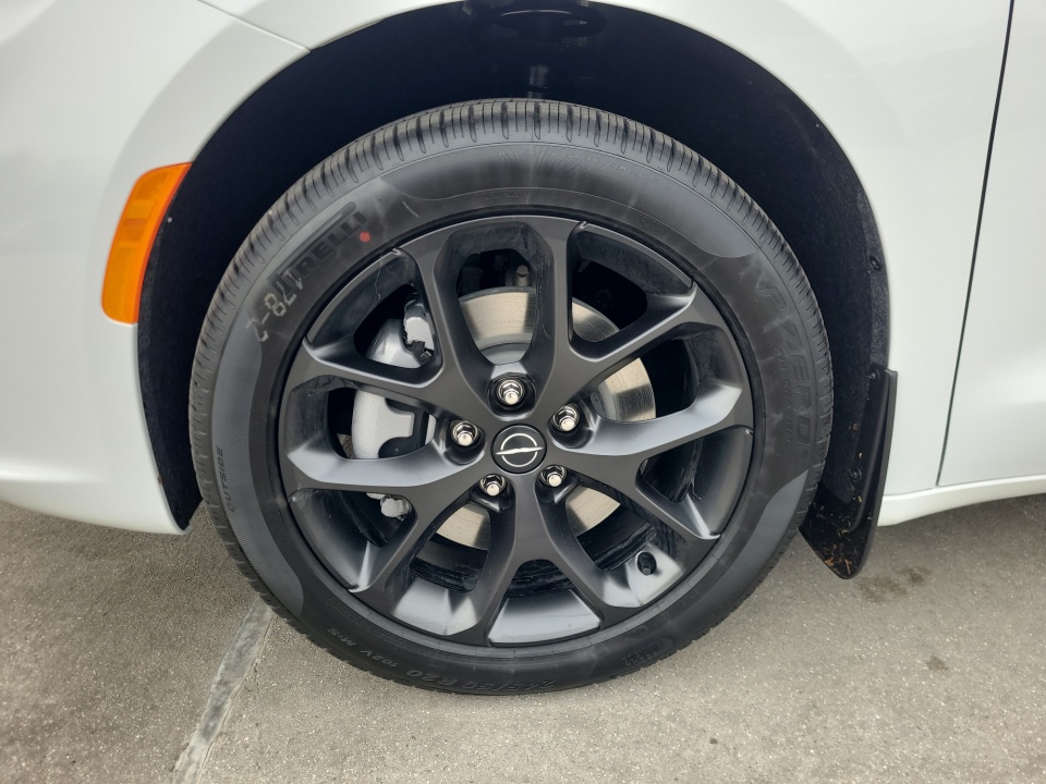 2C4RC3BG0TR203121 2026 Chrysler Pacifica Select AWD