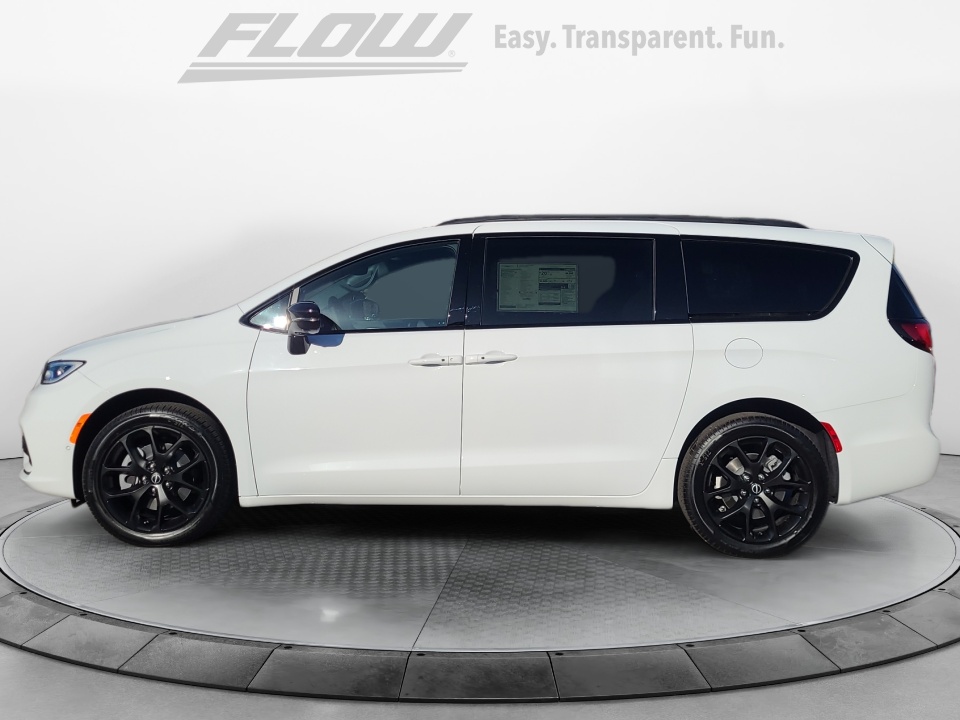 2C4RC3GG7TR190828 2026 Chrysler Pacifica Limited AWD