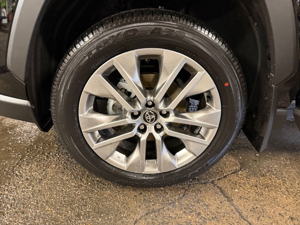 2T3A1RFV3SC580319 2025 Toyota RAV4 XLE Premium