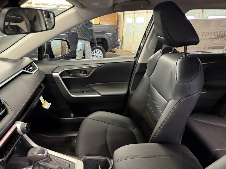 2T3A1RFV3SC580319 2025 Toyota RAV4 XLE Premium