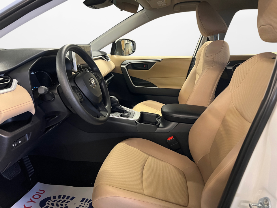 2T3G1RFV7SW634116 2025 Toyota RAV4 LE