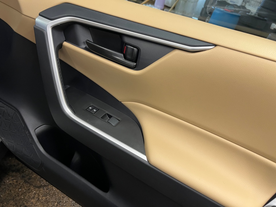 2T3G1RFV7SW634116 2025 Toyota RAV4 LE