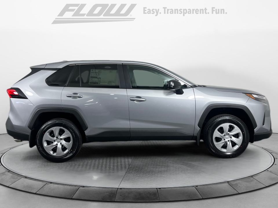 2T3H1RFVXSC360013 2025 Toyota RAV4 LE