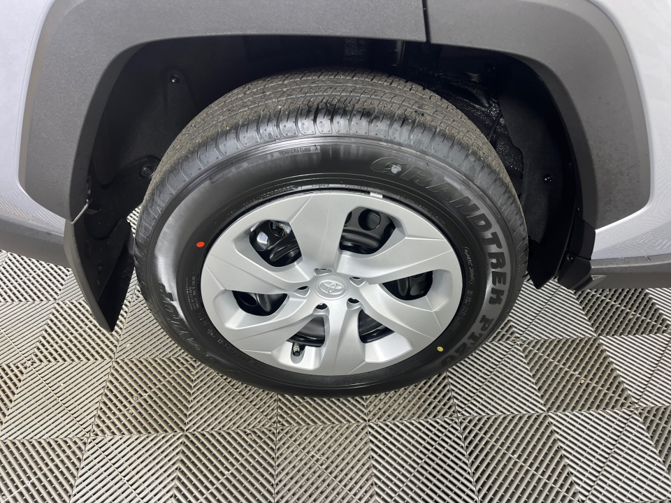 2T3H1RFVXSC360013 2025 Toyota RAV4 LE