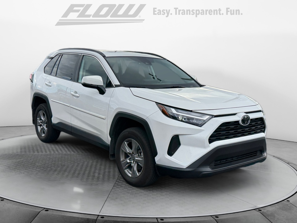 2024 Toyota RAV4 XLE FWD
