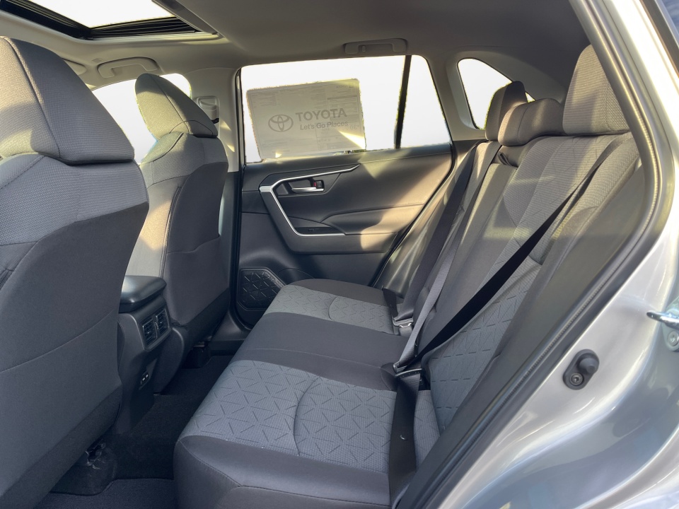 2T3W1RFV3SC364833 2025 Toyota RAV4 XLE